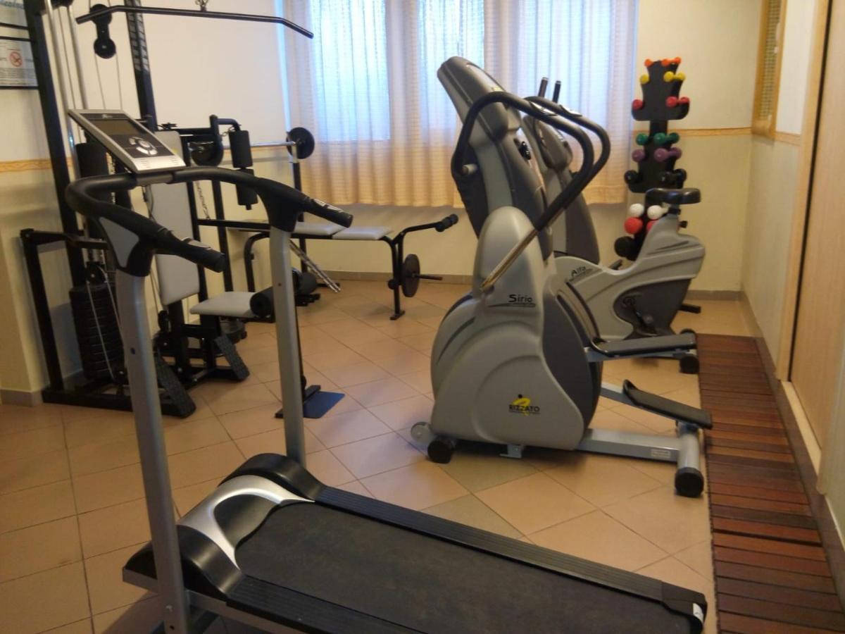Hotel Olisamir Cavedago Kültér fotó