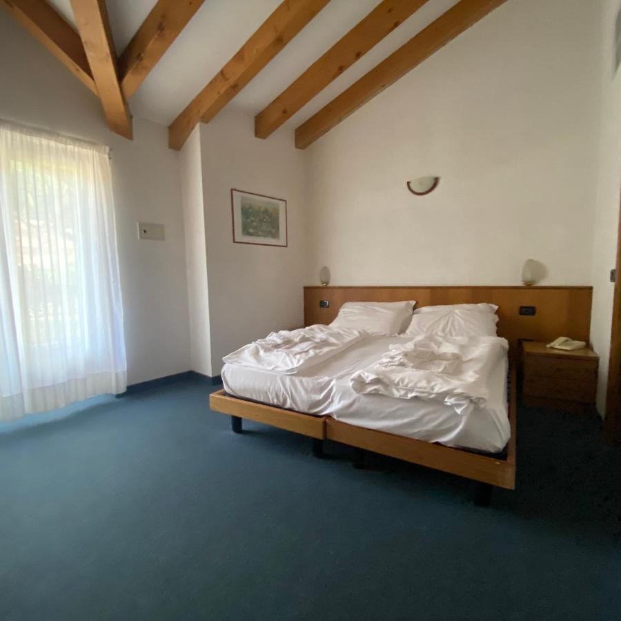 Hotel Olisamir Cavedago Kültér fotó